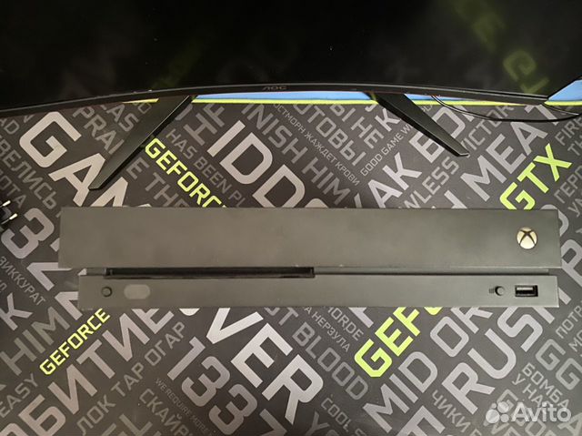 Xbox One x 1 tb
