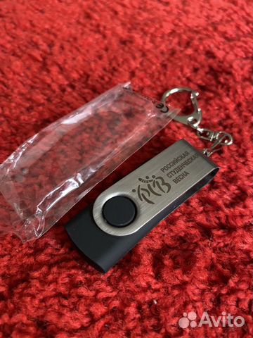 Новая USB флешка 8 гб Новая USB флешка 8 гб
