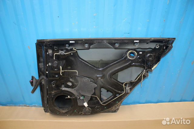 Дверь правая задняя Audi A4 (B7)