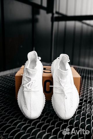 Кроссовки Adidas Yeezy Boost 350 V2