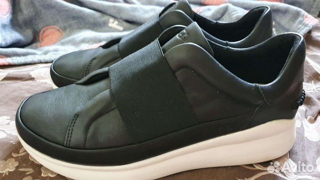 Кроссовки UGG