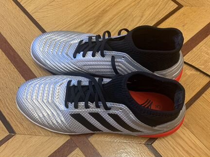 Мужские сороконожки Adidas Predator
