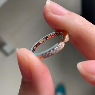 Золотое кольцо Chaumet