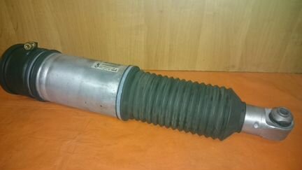 Пневмотический амортизатор Бмв 7-ка (Е-65/66)