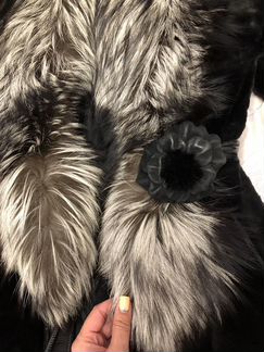 Шуба из нат. меха с воротником из чернобурки