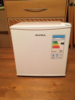 Маленький холодильник Supra RF-055
