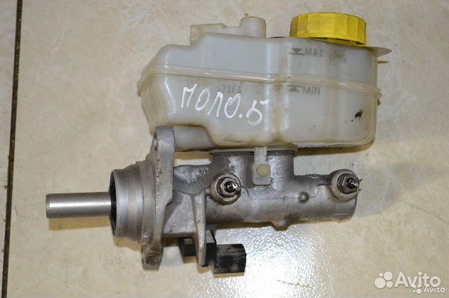 Главный тормозной цилиндр Volkswagen Polo 5