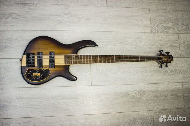 C4-Plus-zbmh-otab Бас-гитара, Cort