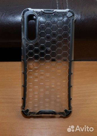 Чехол противоударный на телефон