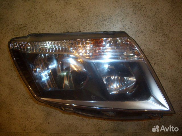 Фара правая Ниссан Террано с14