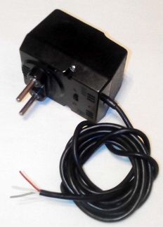 Блок питания (адаптер) Электроника Д2-37, СССР