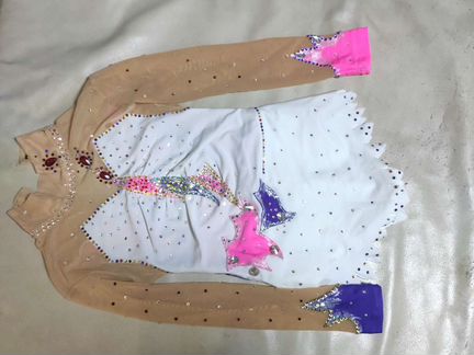 Купальник для художественной гимнастики или костюм