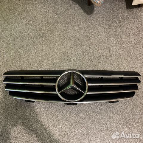 Решетка радиатора clk 209