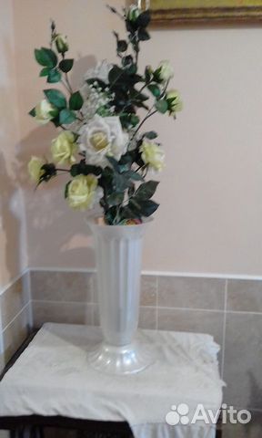 Ваза с розами