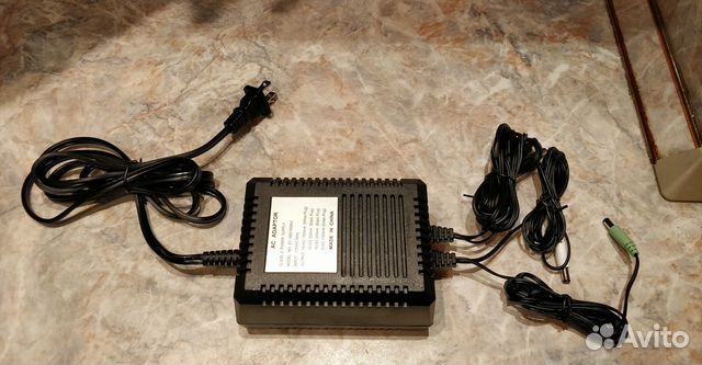 Универсальный блок питания Schiit на 4 устройства