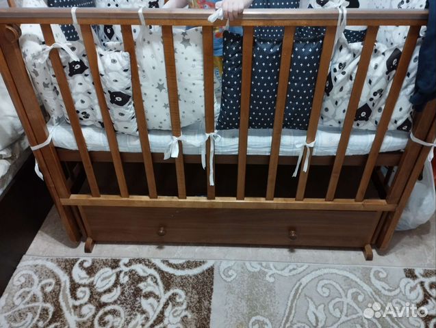 Детская кроватка
