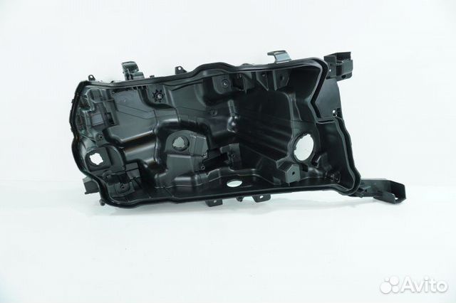 Корпус фары правый Toyota Land Cruiser 200