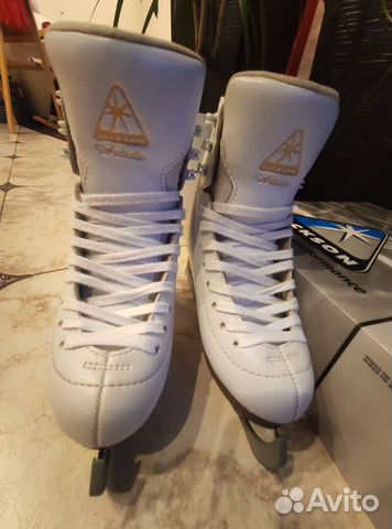 Коньки Jeckson Artiste для фигурного катания 28.5