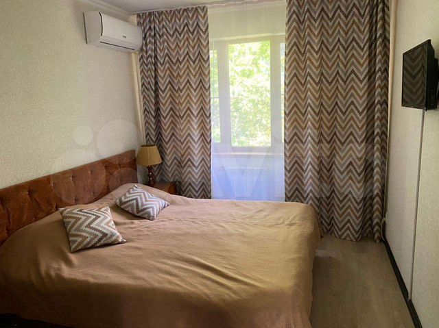 Комната 14 м² в 3-к., 2/2 эт.