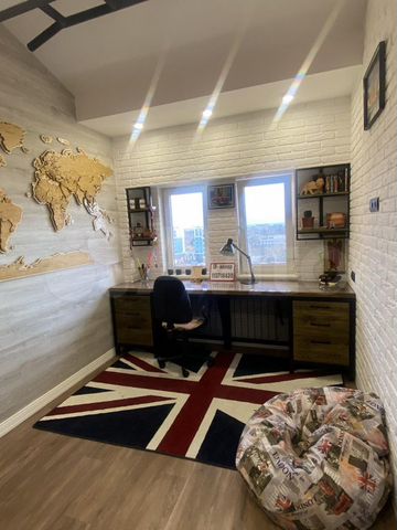 2-к. квартира, 82 м², 8/9 эт.