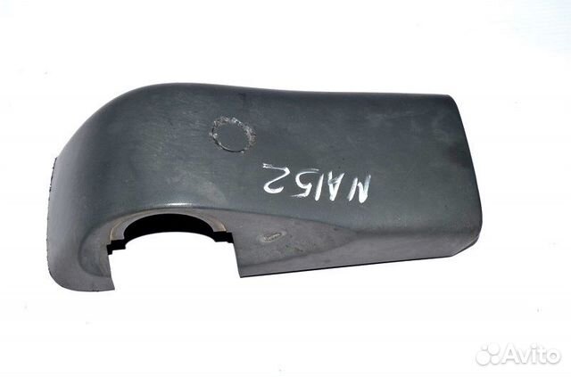 Накладка кронштейна бокового зеркала нижнего левог
