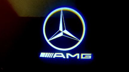 Проекция логотипа AMG Mercedes Benz