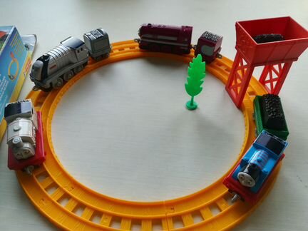 Томас и друзья