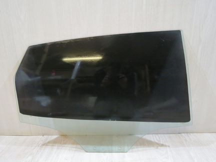 Стекло заднее правое Kia Rio 3