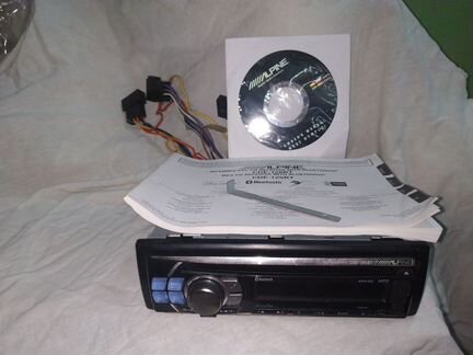 Alpine CDE 126 BT Bluetooth микрофон