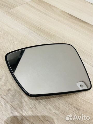 Зеркальный элемент лада гранта