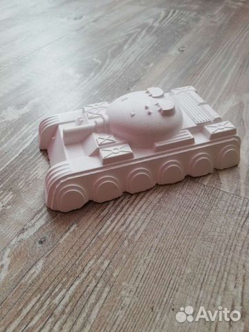 Фигуры из гипсы. Поделки из гипса. Танк