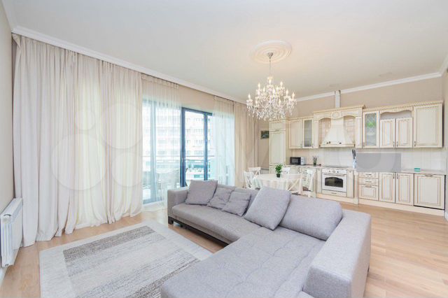 3-к. квартира, 95 м², 3/17 эт.