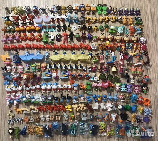 Киндер игрушки разные, фигурки