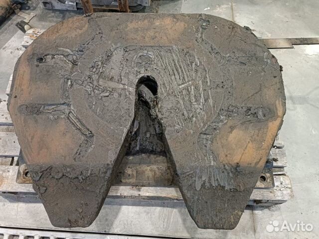 Устройство седельно-сцепное в сборе с монтажной