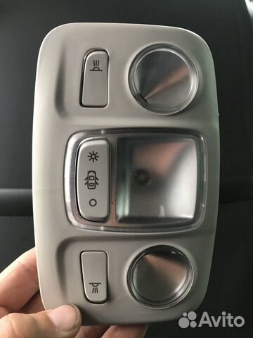 Плафон освещения салона Пежо Травеллер