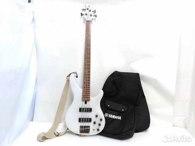 Бас гитара Yamaha trbx-504 белый