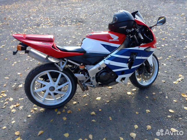 Honda VFR400R (NC30)