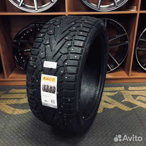 Pirelli Ice Zero 295/40 R21
