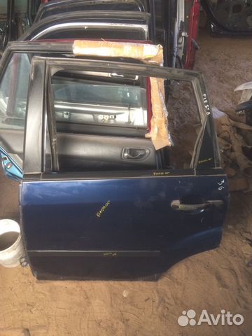 Дверь задняя левая Ford Fiesta mk5 2002-2008