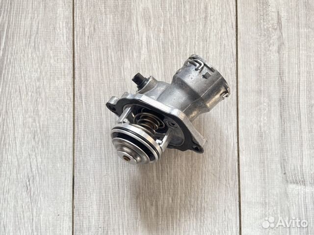 Термостат Mercedes M272