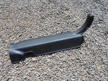 Порожек пластиковый передний левый Honda Cr-V RD7