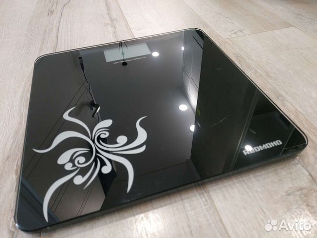 Весы напольные Redmond