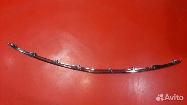 Молдинг решетки радиатора передний Mazda Cx-7 ER