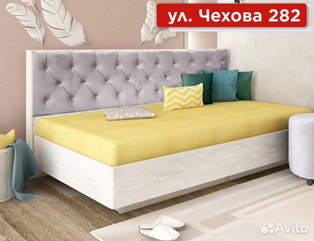 Кровать с мягким изголовьем на Чехова 282