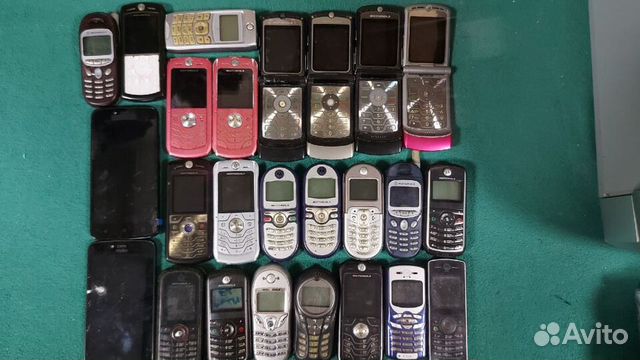 Разбор телефонов Motorola на запчасти