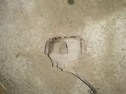 Супорт передний правый рено меган 2