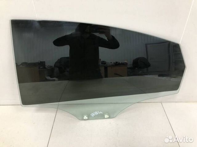 Стекло двери задней левой Hyundai Solaris 2010-201