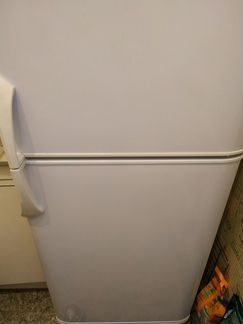 Неисправный холодильник Бирюса двухкомпрессорный