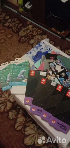 Чехлы на телефон