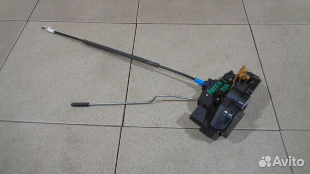 Замок двери передней правой Opel Astra J